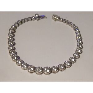 NEW~DIAMONIQUE 14Ct. Round Cut Graduated Bezel Set Tennis Bracelet~925SS